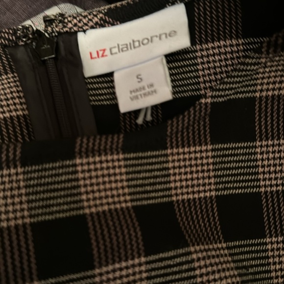 Blouse - Picture 2 of 8